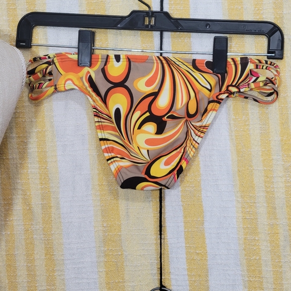 🆕️ L*Space Angel Halter Bikini w/Bright Color & Psychedelic Print sz Small - Picture 5 of 8